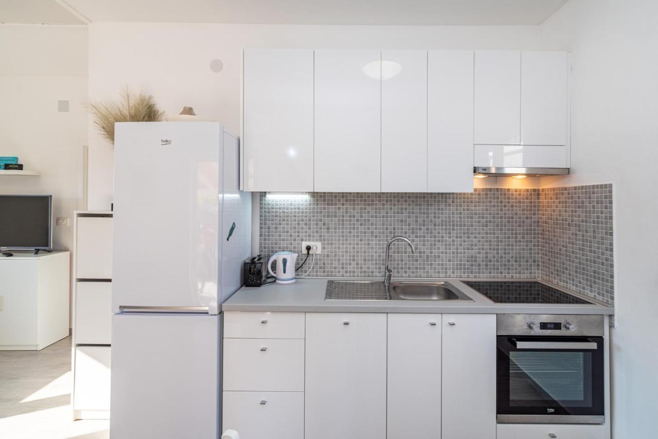 Holiday House Ventum Razanac Bagian luar foto
