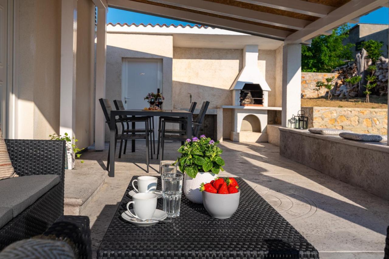 Holiday House Ventum Razanac Bagian luar foto